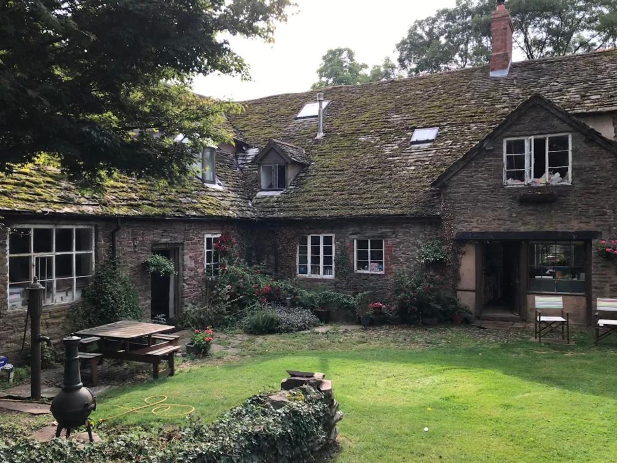 Bed and Breakfast Wickton Court Hope under Dinmore Экстерьер фото