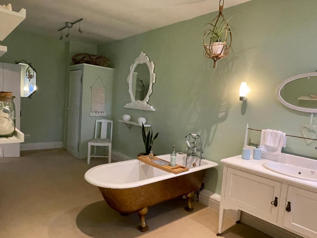 Bed and Breakfast Wickton Court Hope under Dinmore Экстерьер фото